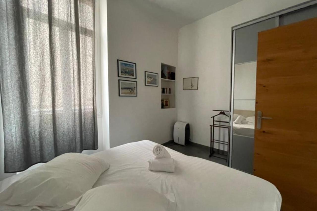 Charming Apartment In The Old Port Marseille Bagian luar foto
